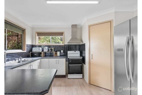 Property photo of 4 Gill Court Bundamba QLD 4304