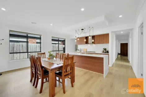 Property photo of 48 Mapleton Boulevard Melton South VIC 3338