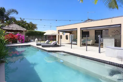 10 Barrine Cres, Coombabah, QLD 4216