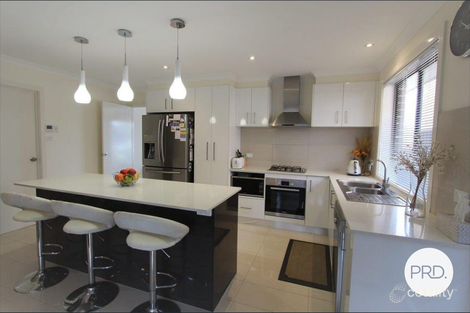 Property photo of 4 Edna Thompson Crescent Casey ACT 2913