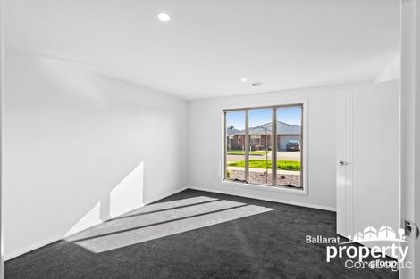 Property photo of 10 Harmony Way Alfredton VIC 3350