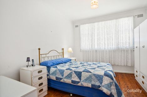 Property photo of 8 Devonshire Crescent Oak Flats NSW 2529