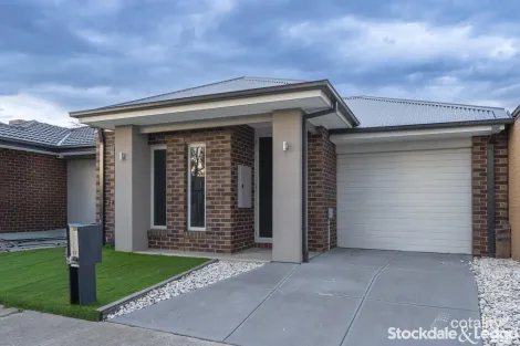 Property photo of 17 Oresund Street Craigieburn VIC 3064