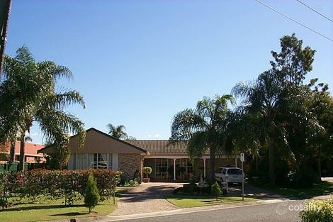 2 Rawle Ct, Broadbeach Waters, QLD 4218