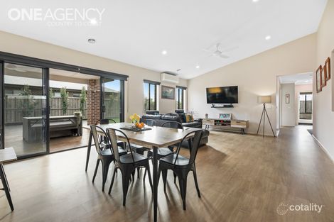 Property photo of 8 Cheltenham Drive Warragul VIC 3820