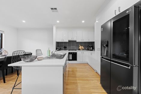 Property photo of 6 Pennine Circuit Officer VIC 3809