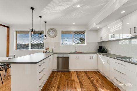 Property photo of 16 Hunter Street Centenary Heights QLD 4350