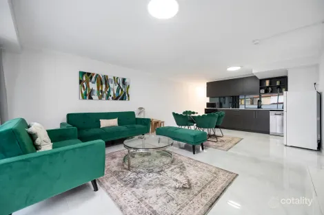 4/140-144 Ferny Ave, Surfers Paradise, QLD 4217