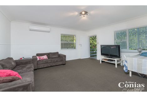 Property photo of 14 Twelfth Avenue St Lucia QLD 4067