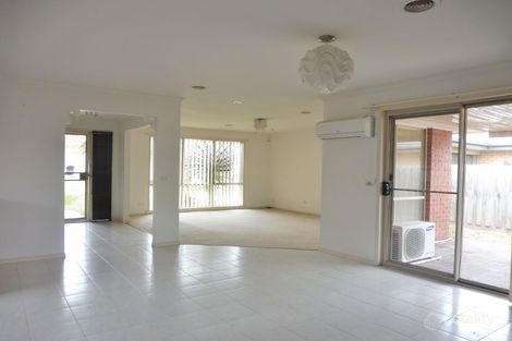Property photo of 7 Olive Road Hampton Park VIC 3976