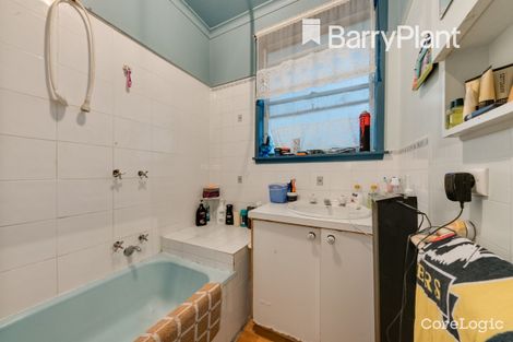 Property photo of 28 Henshall Street Warragul VIC 3820