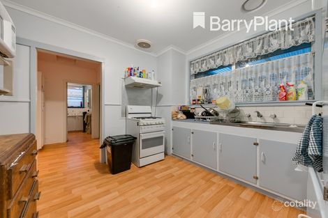 Property photo of 28 Henshall Street Warragul VIC 3820