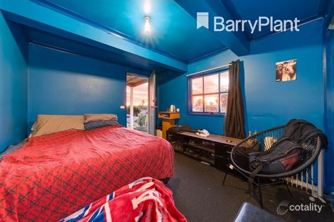 Property photo of 28 Henshall Street Warragul VIC 3820