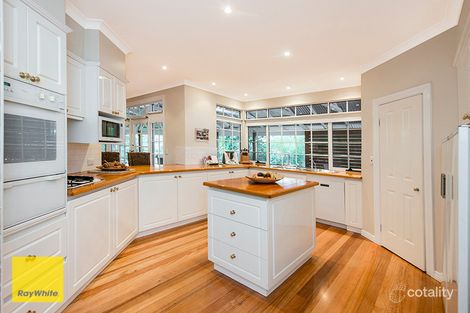 Property photo of 11 McNabb Place Lesmurdie WA 6076