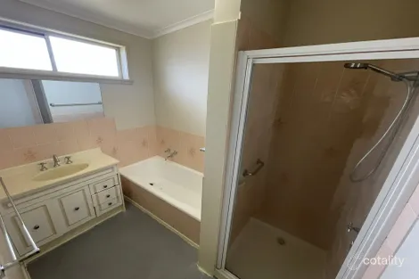 Property photo of 19 Treloar Street Sale VIC 3850