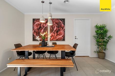 Property photo of 19 Dickerson Way Caroline Springs VIC 3023