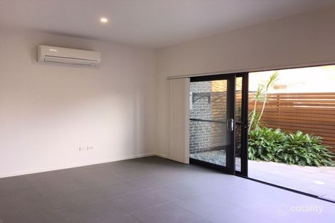 Property photo of 2/72 Albert Street Warners Bay NSW 2282