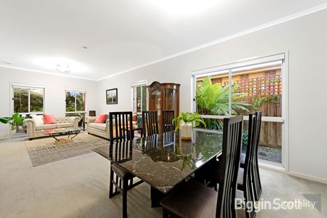Property photo of 5 Blossom Grove Knoxfield VIC 3180