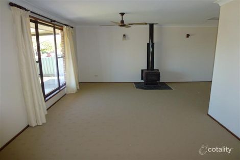 Property photo of 59 Oxley Circle Dubbo NSW 2830
