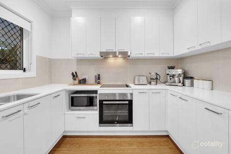 Property photo of 2/89 Queens Road Everton Hills QLD 4053