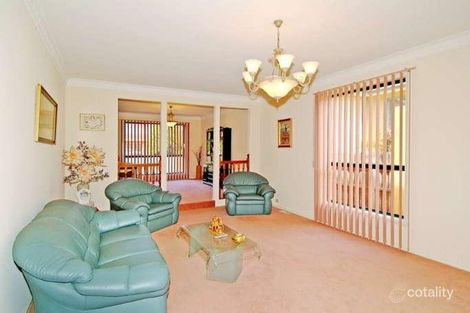 Property photo of 40 Hutchins Circuit Bundoora VIC 3083