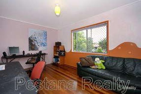 Property photo of 16 Whitey Street Woodridge QLD 4114