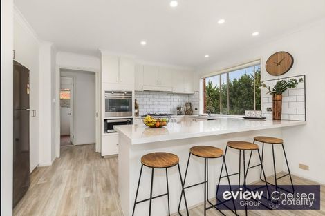 Property photo of 4 Burlorn Court Carrum Downs VIC 3201
