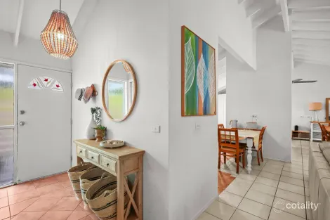 Property photo of 27 Cornwall Drive Elanora QLD 4221