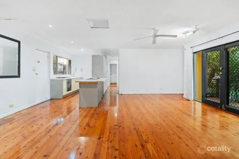 1 Cooleroo Cres, Southport, QLD 4215