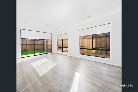 Property photo of 20 Corandirk Street Mambourin VIC 3024