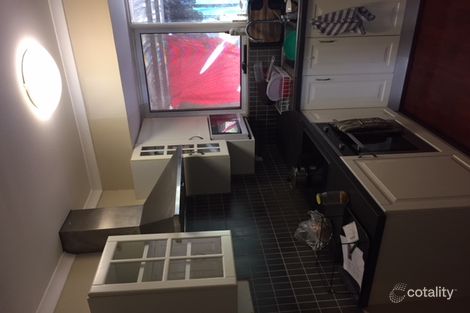 6 Glyndebourne Ave, Thornlie, WA 6108