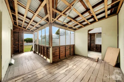 Property photo of 24 Off Street Gladstone Central QLD 4680