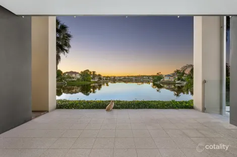 Property photo of 37 Martinique Way Clear Island Waters QLD 4226