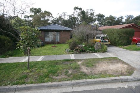 30 Crossman Dr, Croydon Hills, VIC 3136