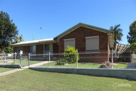 Property photo of 27 Owen Crescent Urangan QLD 4655