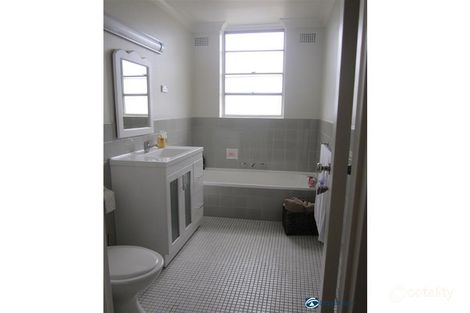 Property photo of 10/17-19 Phillip Street Roselands NSW 2196