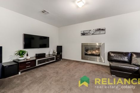 Property photo of 3 Murnong Mews Harkness VIC 3337