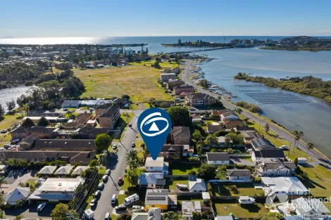 Property photo of 8 Baird Street Tuncurry NSW 2428