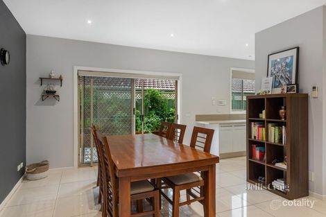 Property photo of 2/71 Plenty Lane Greensborough VIC 3088