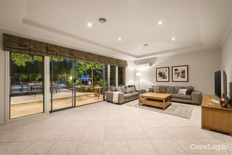 Property photo of 8 Tandragee Close Wantirna South VIC 3152