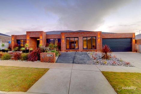 17 Pinevale Way, Ballarat North, VIC 3350