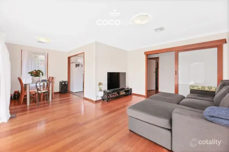 Property photo of 10 Cornwall Avenue Keysborough VIC 3173