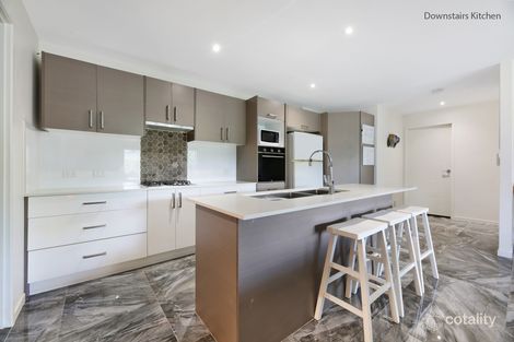 Property photo of 8 Caprice Street Bonogin QLD 4213