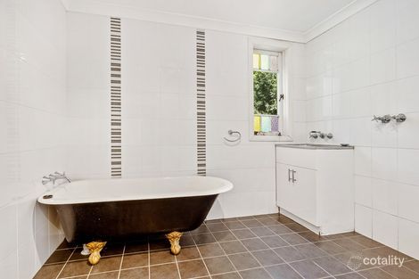 10 Aberglasslyn Rd, Rutherford, NSW 2320