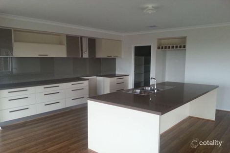 Property photo of 74 Waterview Boulevard Craigieburn VIC 3064