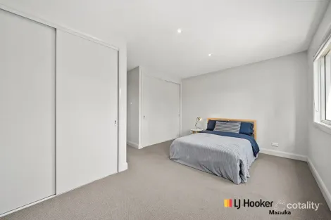 Property photo of 15/10 Dominion Circuit Forrest ACT 2603