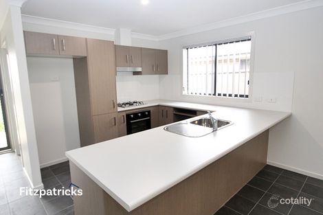 Property photo of 2/36 Gasnier Loop Boorooma NSW 2650