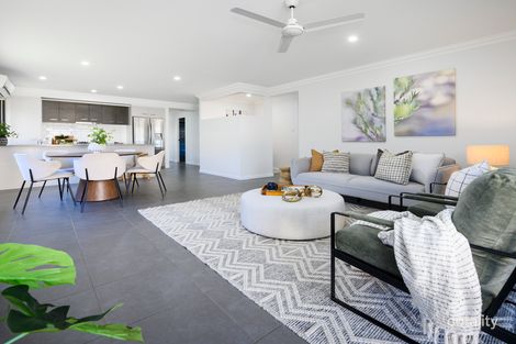 Property photo of 40 Ellabay Crescent Redland Bay QLD 4165