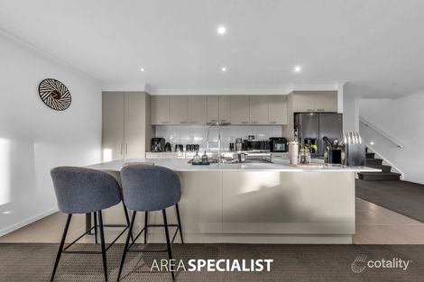 Property photo of 18 Vantage Avenue Clyde North VIC 3978