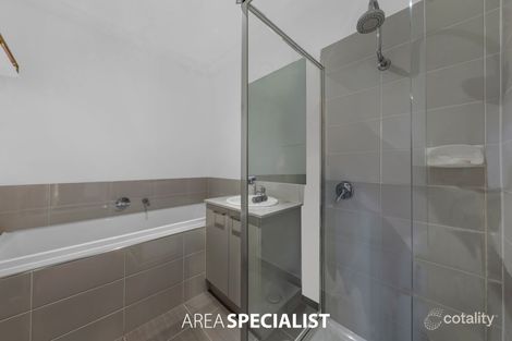 Property photo of 18 Vantage Avenue Clyde North VIC 3978